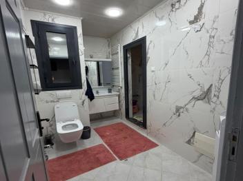 DUPLEX AVEC PISCINE
