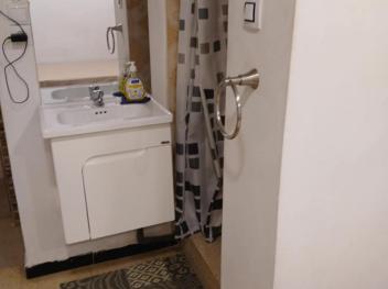 Studio propre avec garage à Valmascort Annaba