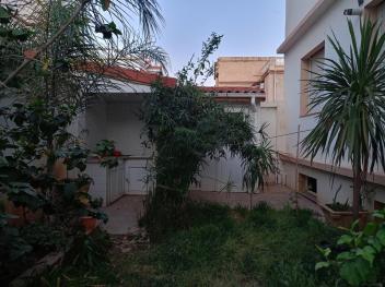 Villa entière au bord de la mer