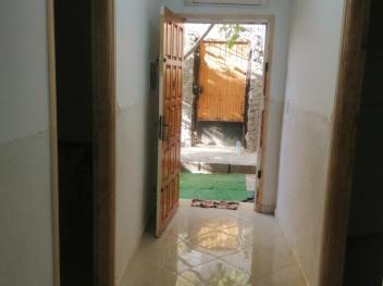 F2 rez de chaussée de villa