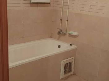 وسط المدينة بالقرب من شاطئ وحديقة موستا لوند 