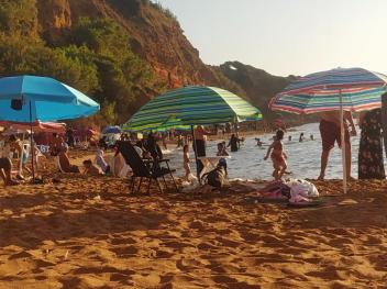 appartement F03 en plein centre ville de bouharoun