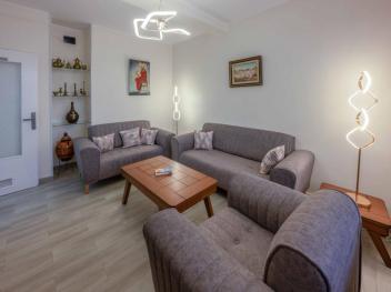Appart rénové-3 chambres- Cité Malki-Ben Aknoun