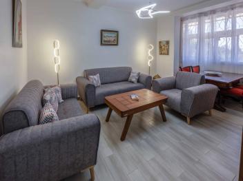 Appart rénové-3 chambres- Cité Malki-Ben Aknoun