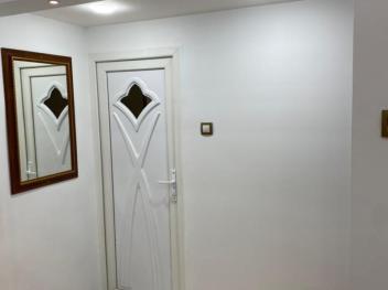  Location d un T2  dans un niveau de villa