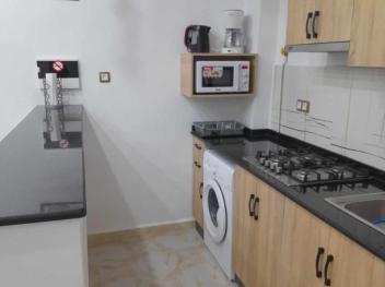  Location d un T2  dans un niveau de villa