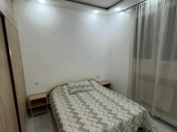  Location d un T2  dans un niveau de villa