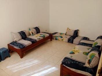 F3 jean darc skikda مكيفة مجهزة بكل شي  قرب البحر