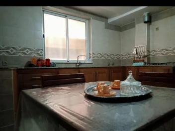 F2 bien meublé location par jour chapuis Annaba 