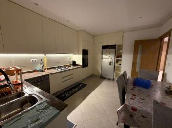 APPARTEMENT 2 EME ETAGE 