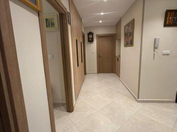 APPARTEMENT 2 EME ETAGE 