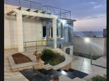 Villa. Location. Oran