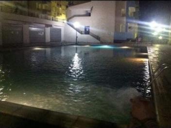 residence de lux avec piscine