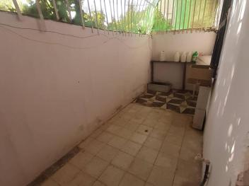 Location F2 meublée au rdc d'une villa