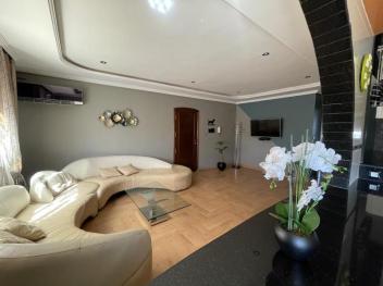 Apparemment très moderne et luxe 