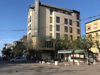 Hôtel Zinou ZM