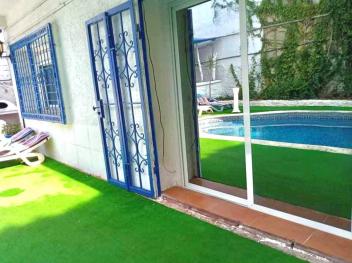 Luxueuse Villa avec piscine à Ain El Turk