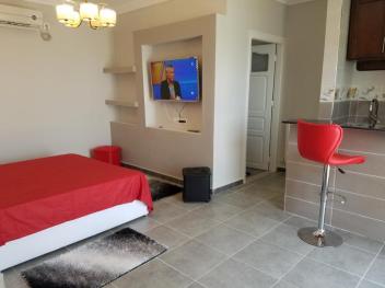 Studio avec une grande terrasse vue sur mer 