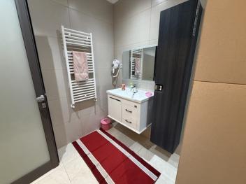 APPARTEMENT 4 EME ETAGE 