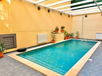 APPARTEMENT AVEC PISCINE