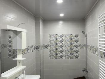 Appartement neuf et moderne pieds dans l'eau