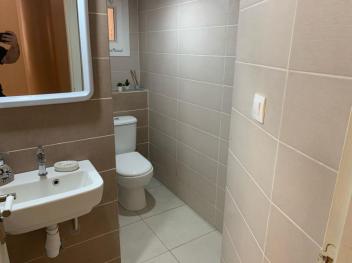 Jolie maison sécurisée avec jardin