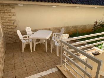 Jolie maison sécurisée avec jardin