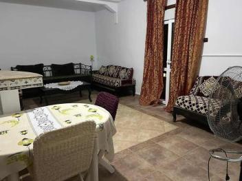 APPARTEMENT TYPE F2 DANS RESIDENCE CALME