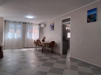 Maison spacieuse avec garage, un endroit calme et sécurisé 