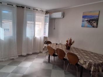 Maison spacieuse avec garage, un endroit calme et sécurisé 