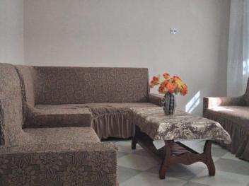 Maison spacieuse avec garage, un endroit calme et sécurisé 