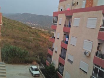 Maison spacieuse avec garage, un endroit calme et sécurisé 