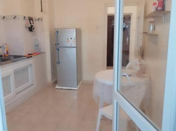 Appartement équipé familliale,propre et sécurisé 