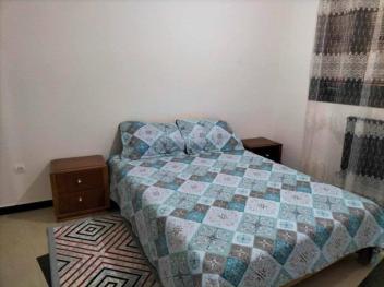 Appartement F4 meublé