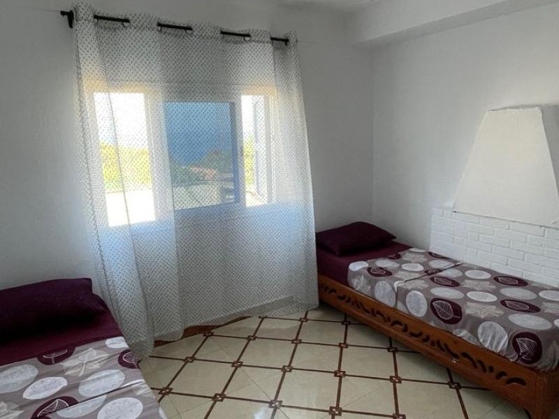Location d'un duplex à Larhat-Tipaza. maison portes