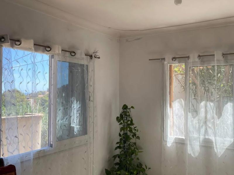 Location d'un duplex à Larhat-Tipaza. maison interne