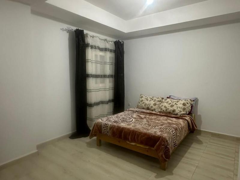 Location par nuitée Luxueux appartement f3 mostaga Chambres