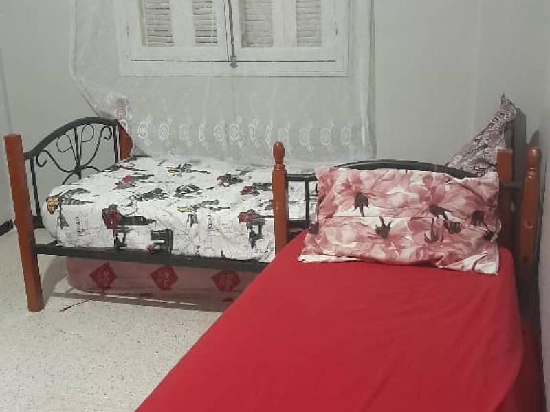Appartement bien équipé pour les vacances  maison portes