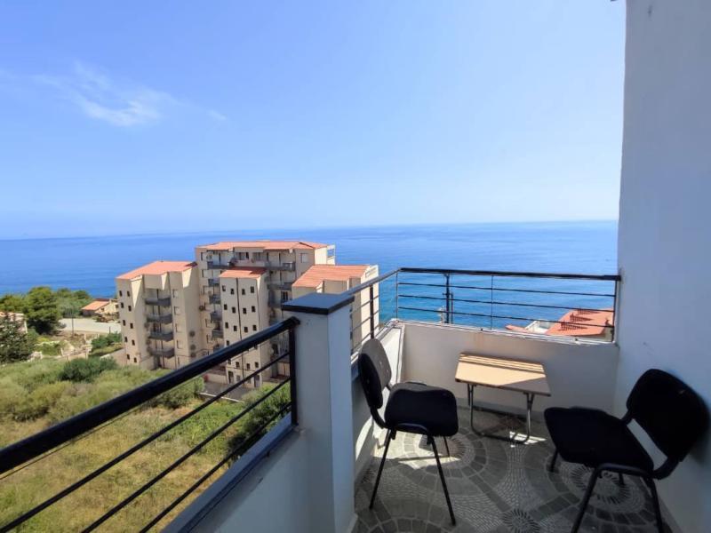 Location Appartement très bien equipé  F1 F2 F3