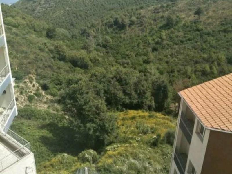 Appartements à louer à Béjaïa  maison interne