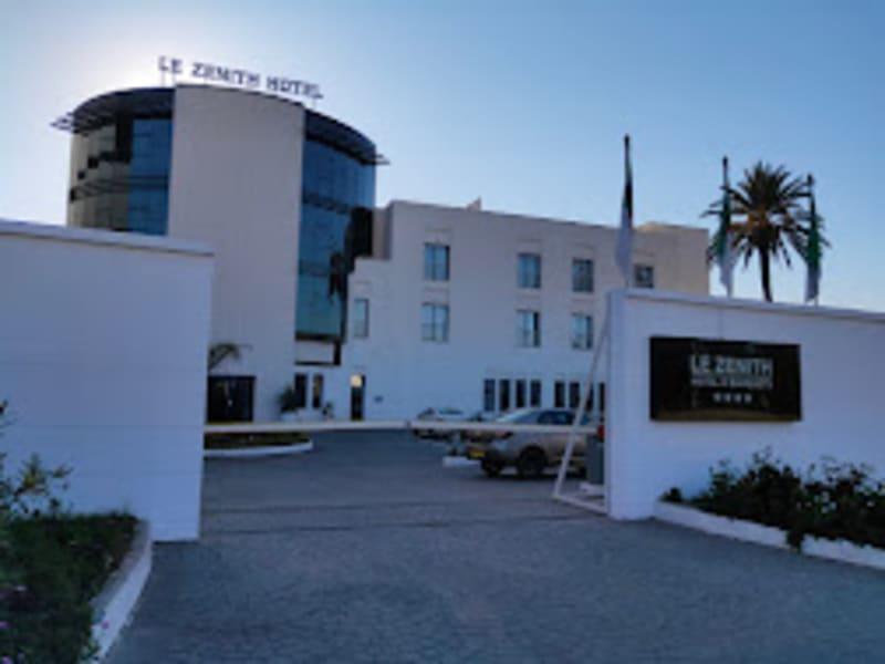 Le Zenith hotel Oran maison portes