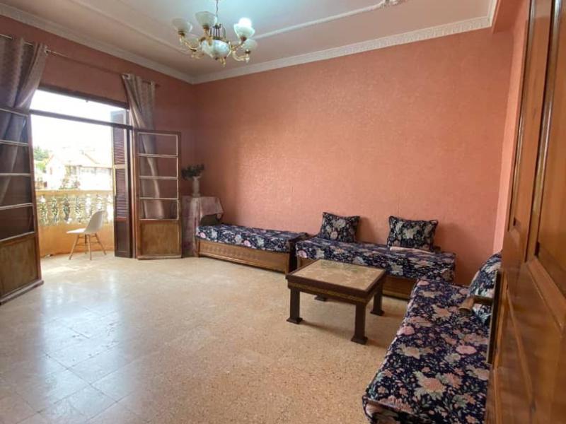 Grand niveau de villa à Oued Romane  Chambres