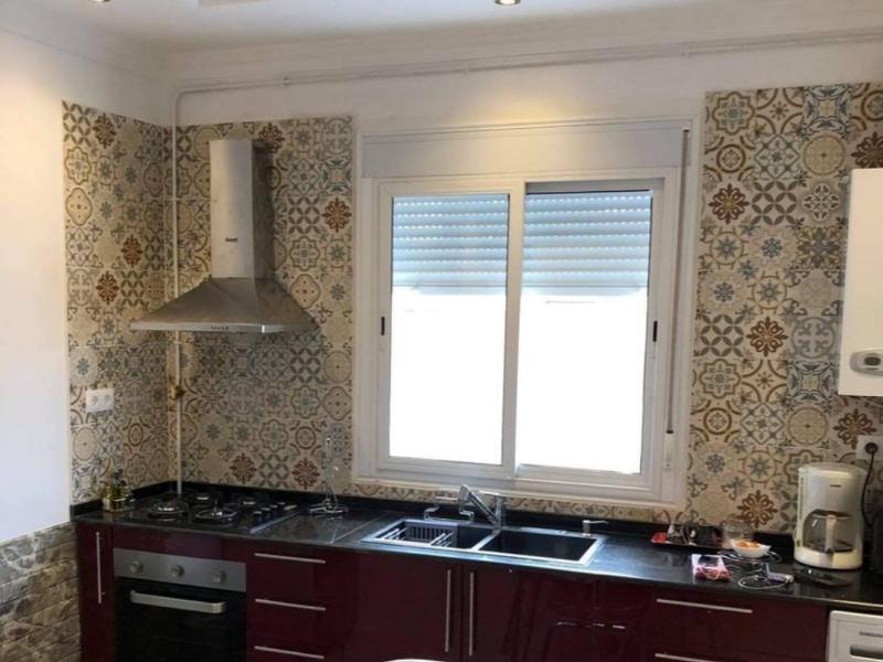 Appartement/salon cuisine  maison portes