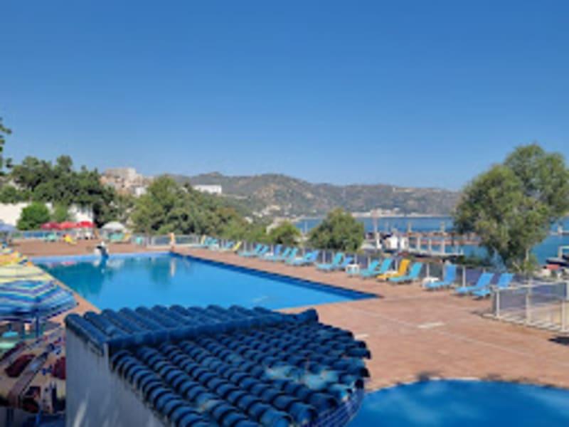 Hotel Es-salem Skikda  maison portes
