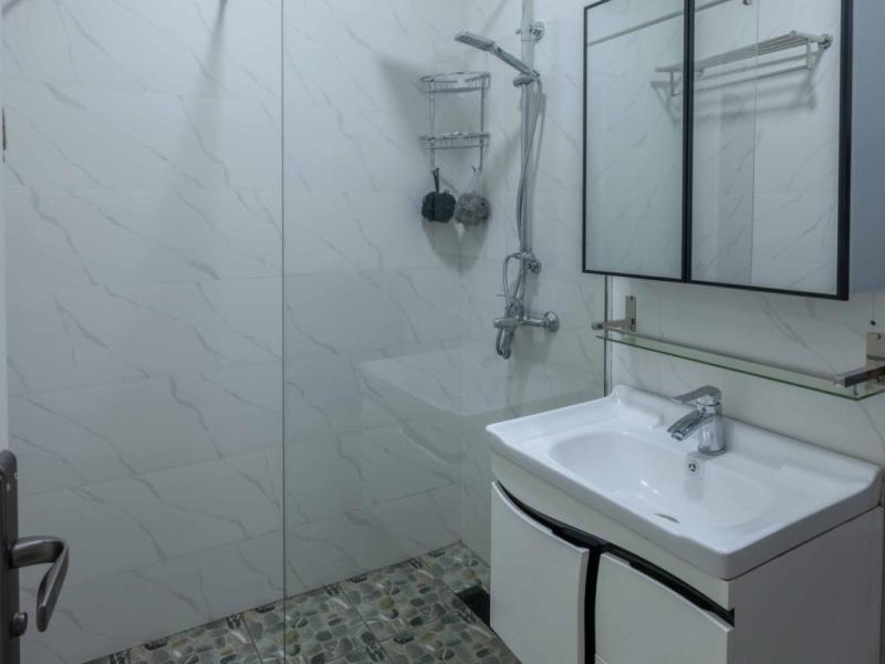 Appart rénové-3 chambres- Cité Malki-Ben Aknoun Chambres
