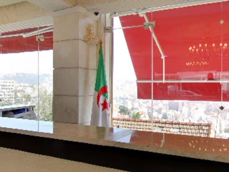 Ikram El Dhayf maison portes