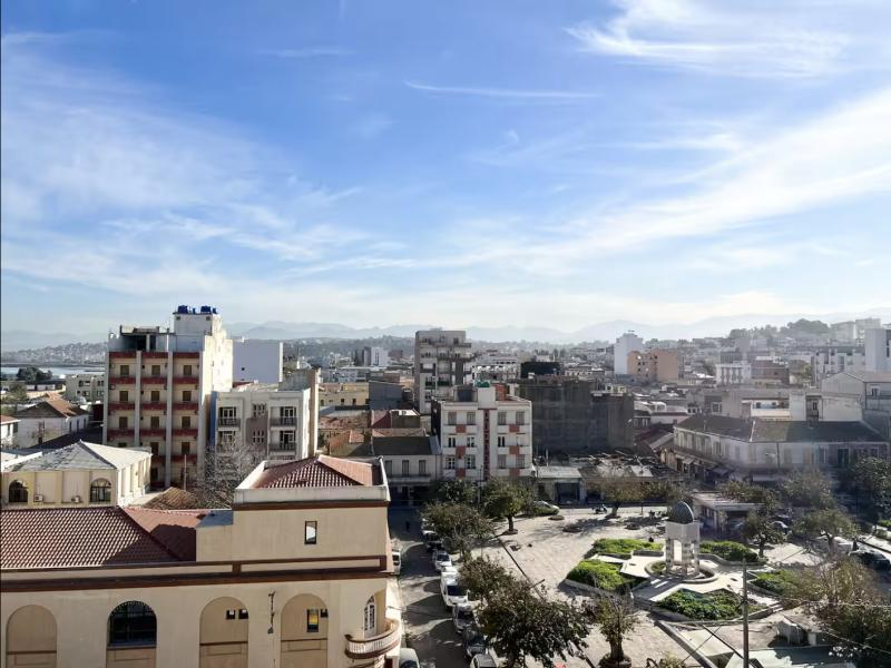 superbe apartement centre ville Jijel Chambres 2