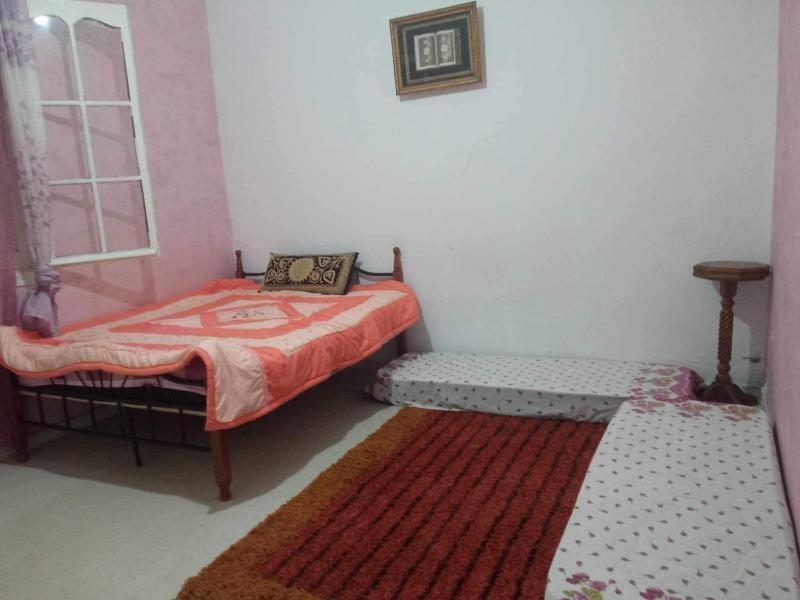 كرء يومي شقق قريبة للبحر في لابيروز تامنفوست  maison interne