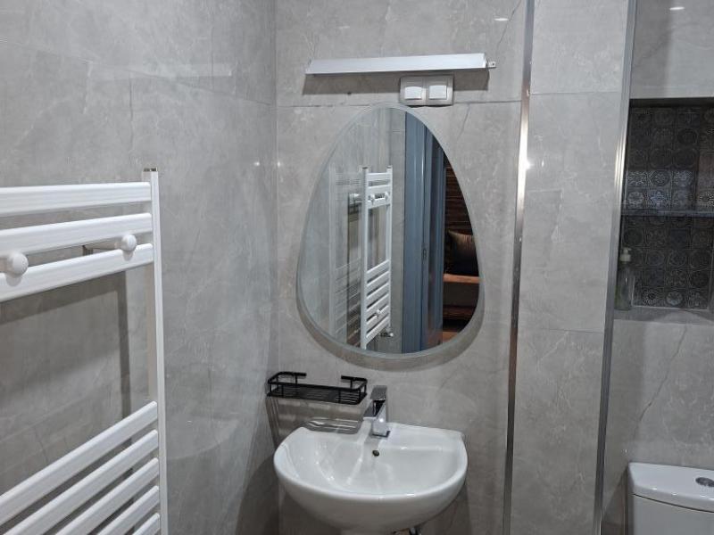 T2 spacieux et confortable maison interne