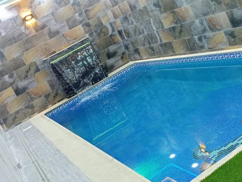 Location niveau de villa avec piscine  Chambres
